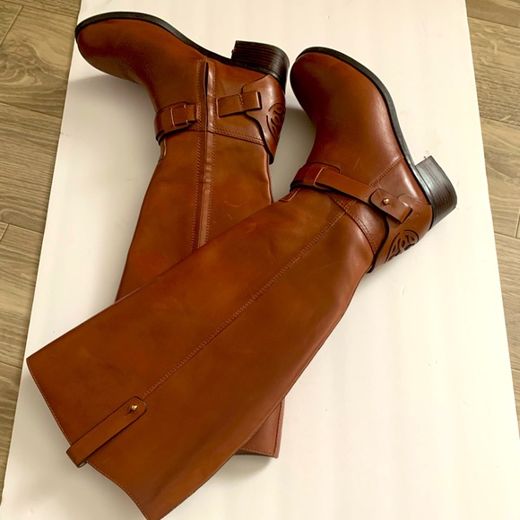 Stylish leather riding boots - Picture 1 of 7